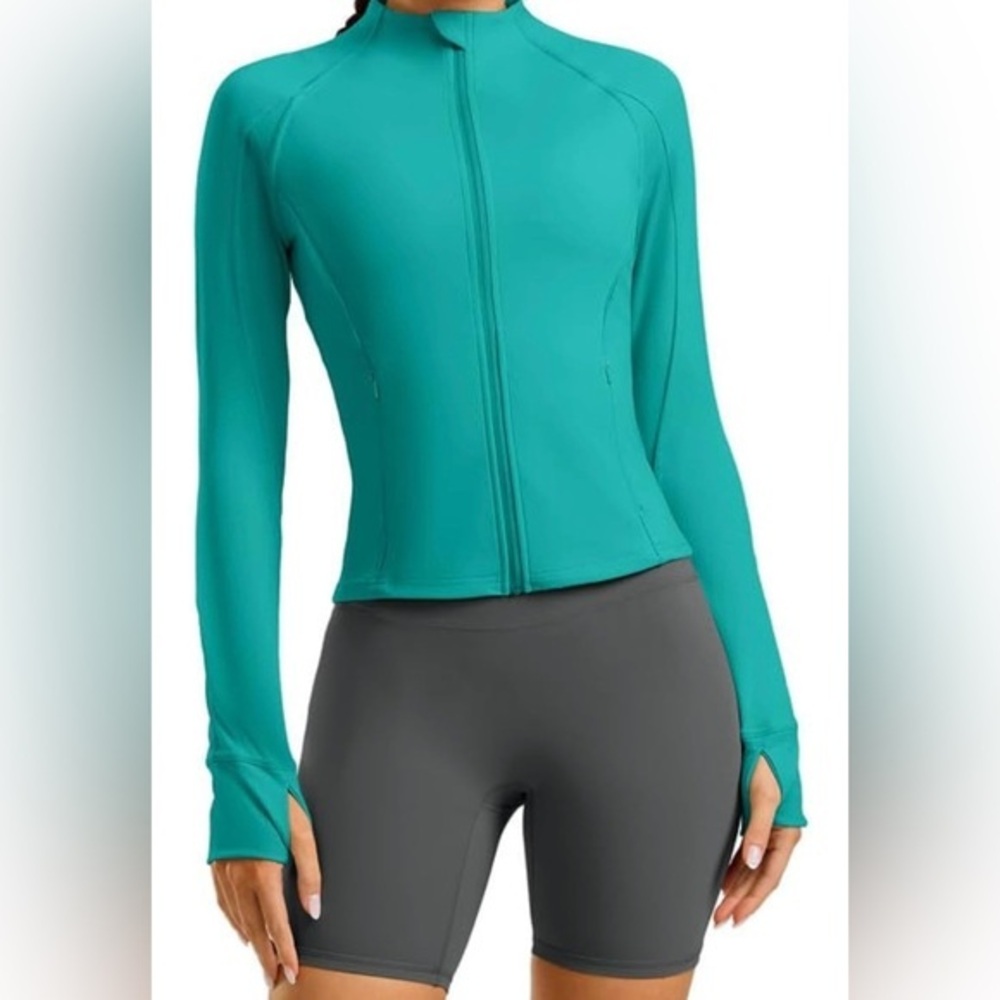 TUFF VEDA - Women's Ribbed Yoga Jacket Size Medium
